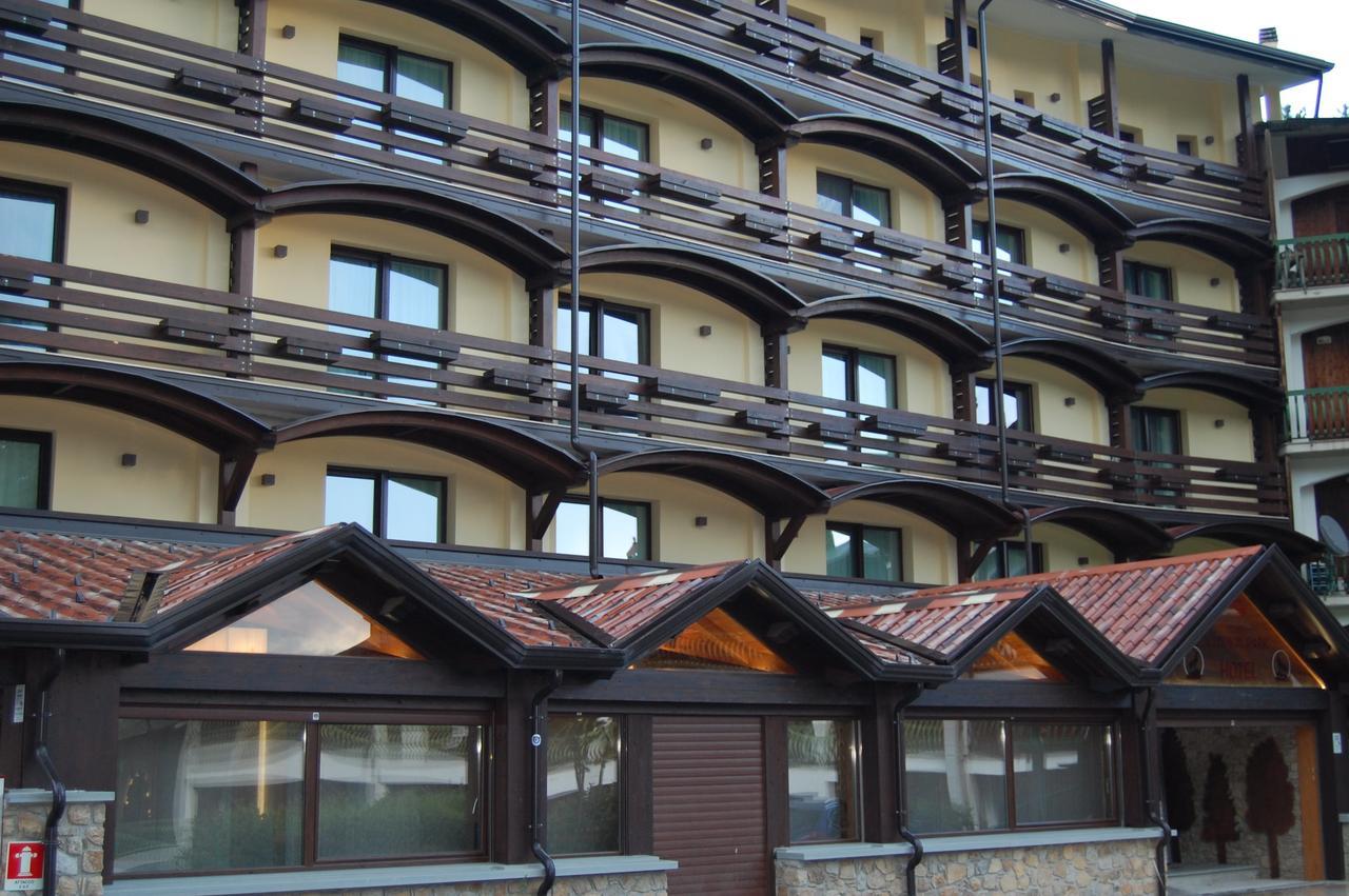 National Park Hotel & Spa Cotronei Екстериор снимка