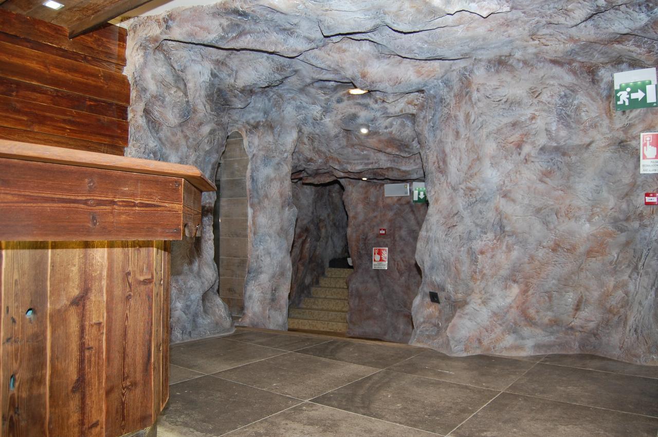 National Park Hotel & Spa Cotronei Екстериор снимка