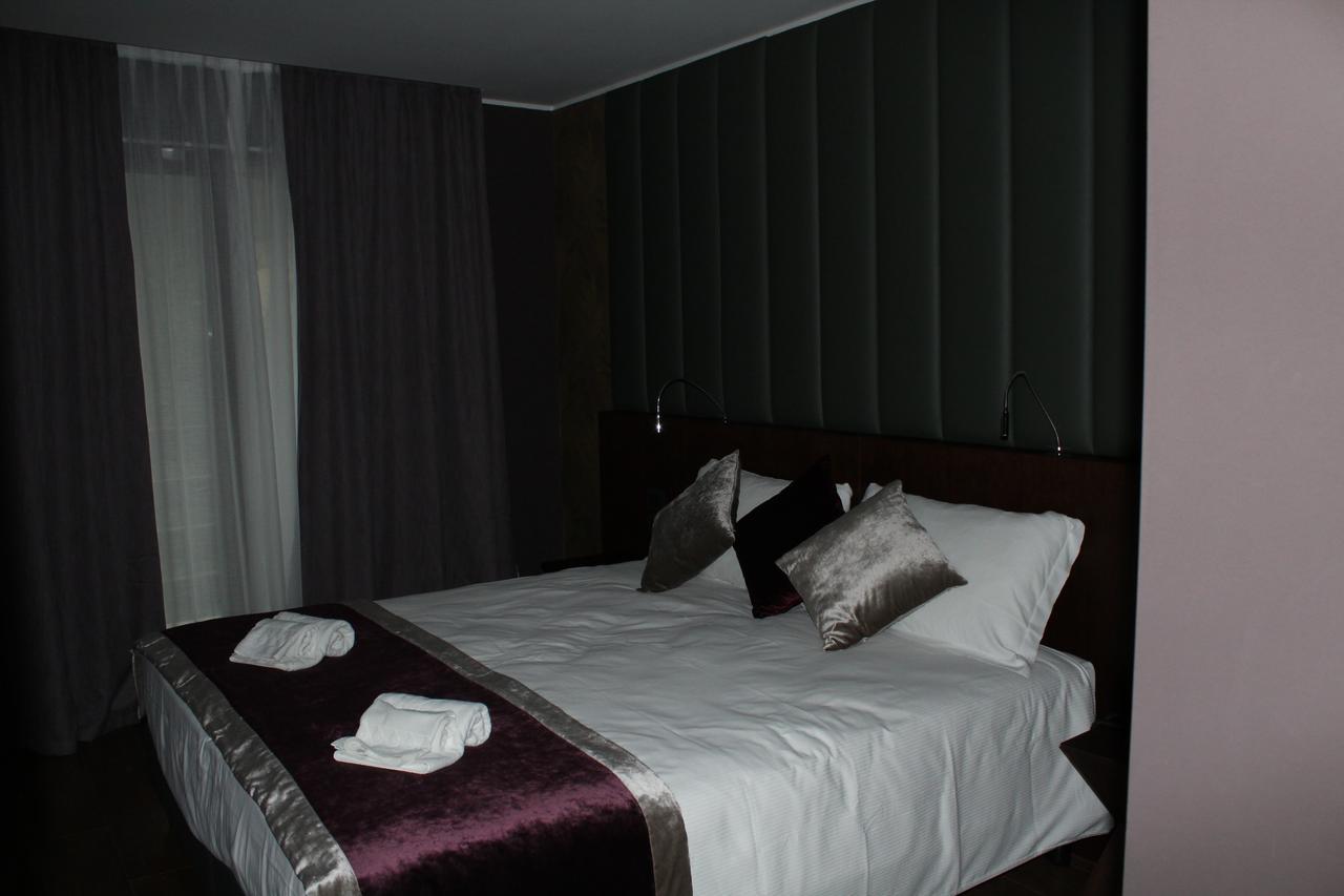 National Park Hotel & Spa Cotronei Екстериор снимка