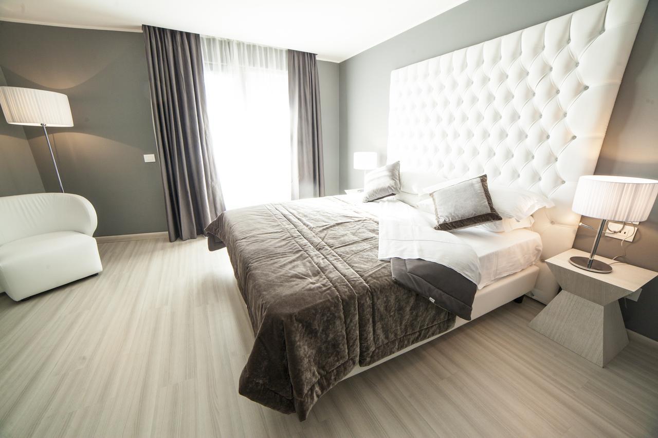 National Park Hotel & Spa Cotronei Екстериор снимка